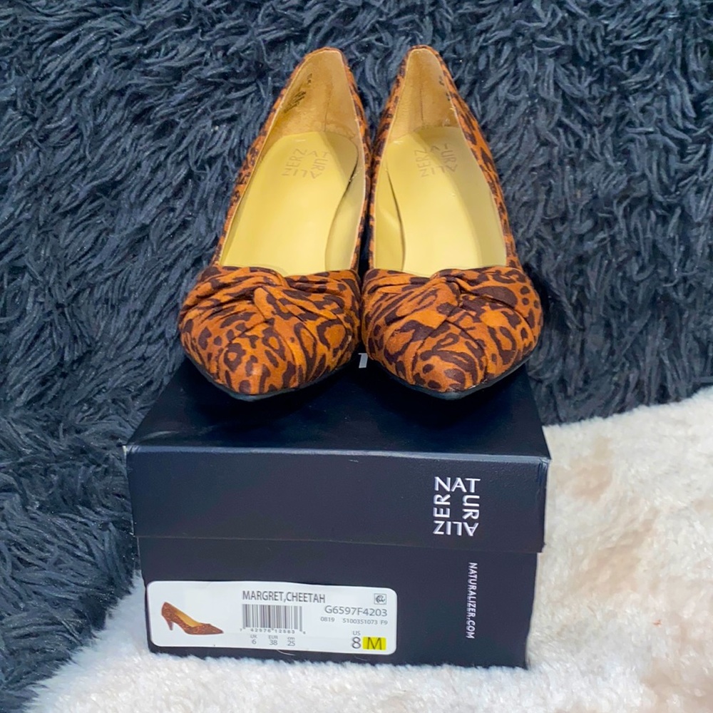 Size 8m Women’s Naturalizer Margaret Cheetah pump NIB